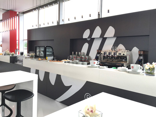 AUDI_Racing_Arena_2016_4