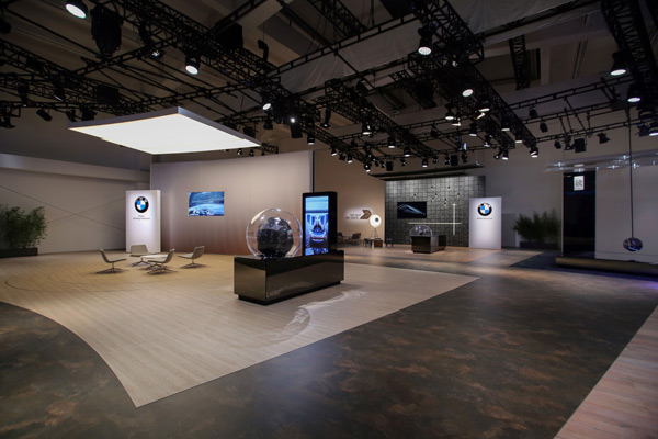 BMW_100_World_Tour_Iconic_2